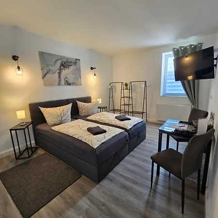 بيت ضيافة Airbnb, Moderne, Ruhige Und Helle Doppelzimmer, Naehe Magdeburg, A14 & A2