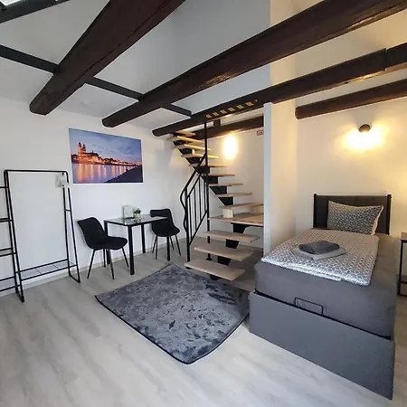 Airbnb, Doppelzimmer, Direkt An Der A2 & A14, 24 Stunden Check-in, Parkplatz, Ruhig Gasthuis Dahlenwarsleben