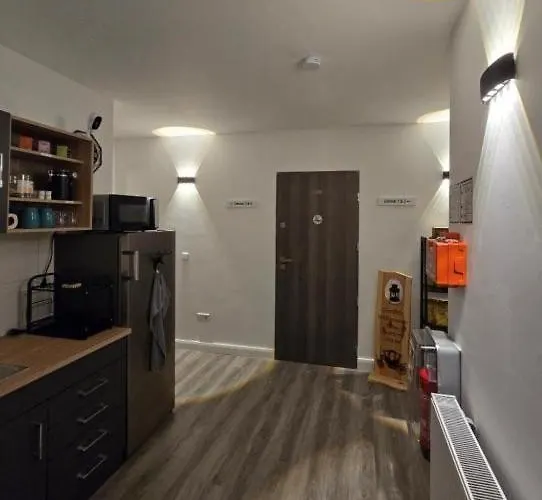 Airbnb, Doppelzimmer, Direkt An Der A2 & A14, 24 Stunden Check-In, Parkplatz, Ruhig