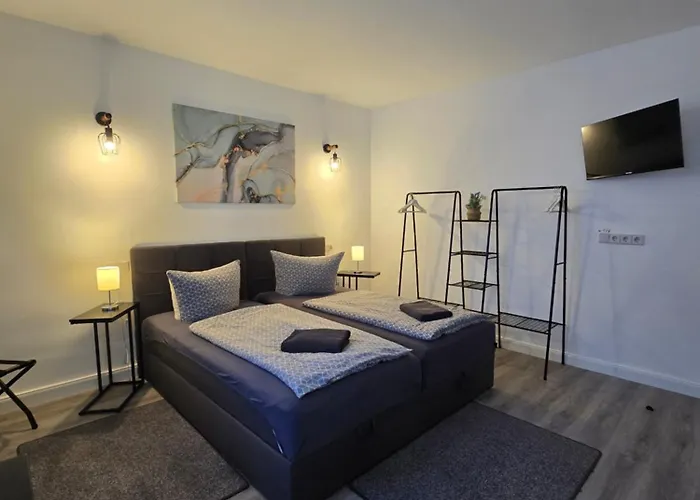 Airbnb, Doppelzimmer, Direkt An Der A2 & A14, 24 Stunden Check-in, Parkplatz, Ruhig 3*