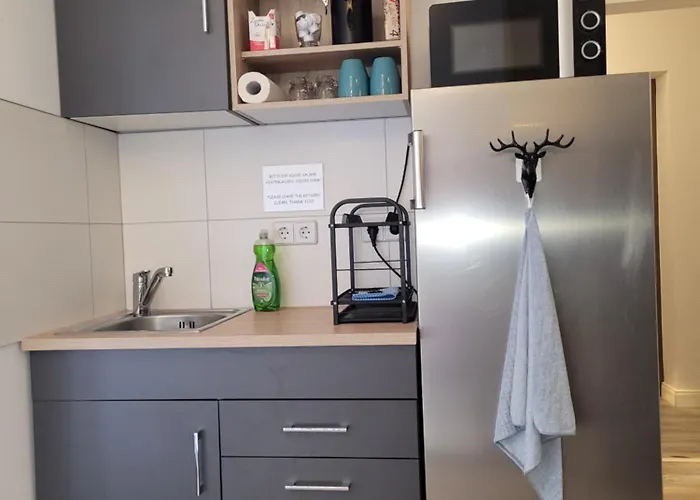 Gasthuis Airbnb, Doppelzimmer, Direkt An Der A2 & A14, 24 Stunden Check-in, Parkplatz, Ruhig Dahlenwarsleben